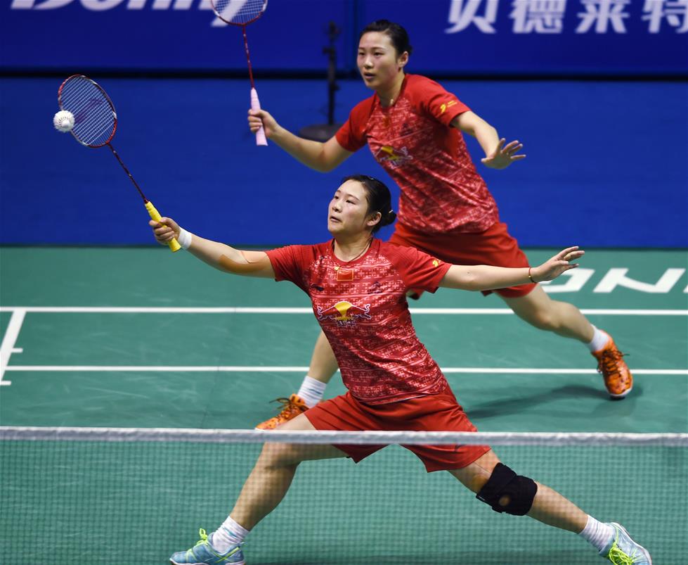 的发展起着 的发展起着