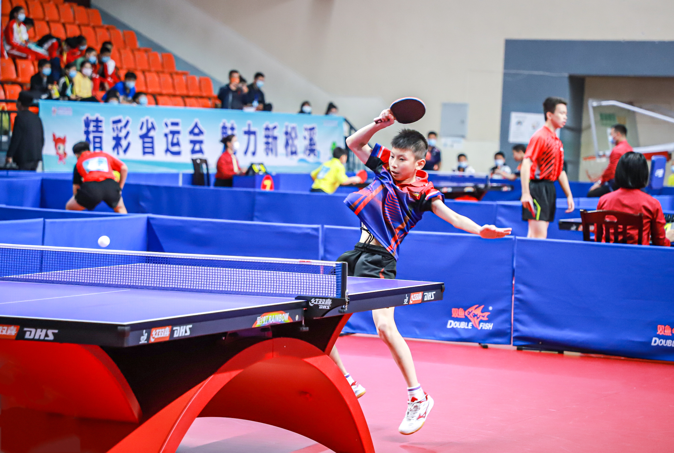 逼迫对手更 逼迫对手更