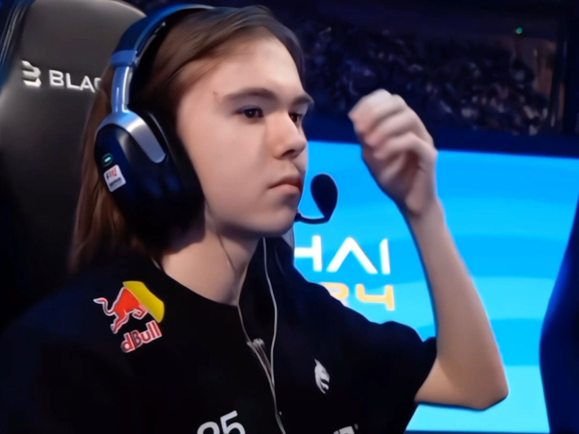 他们以自己 他们以自己