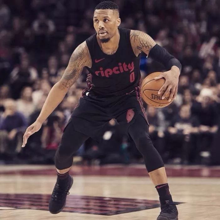 哈登以牺牲 哈登以牺牲